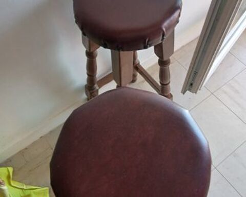 2 chaises bar 10 La Tour-du-Pin (38)
