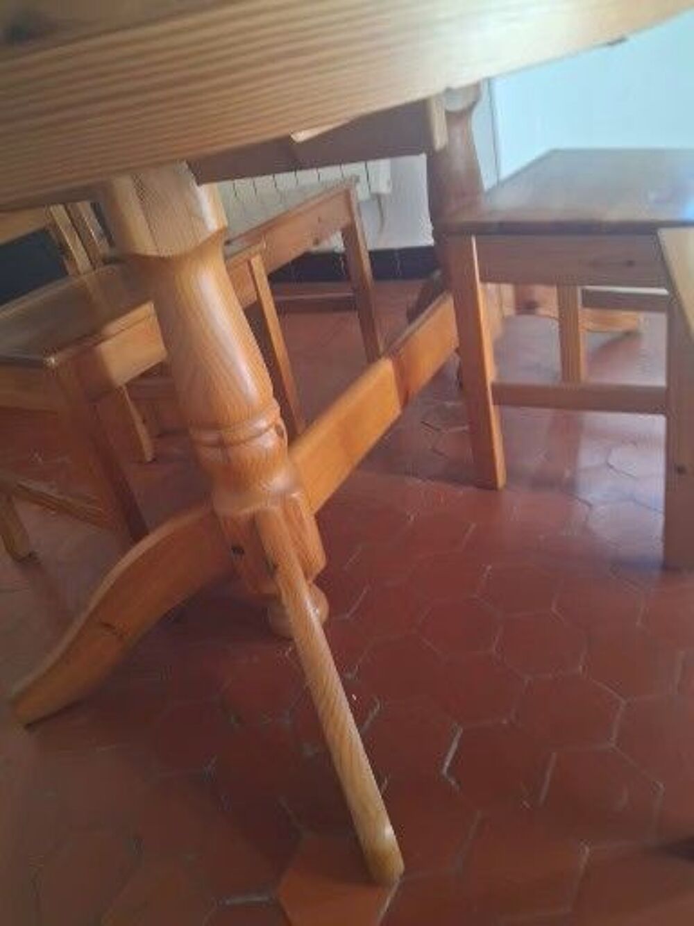 TABLE PIN MASSIF Meubles