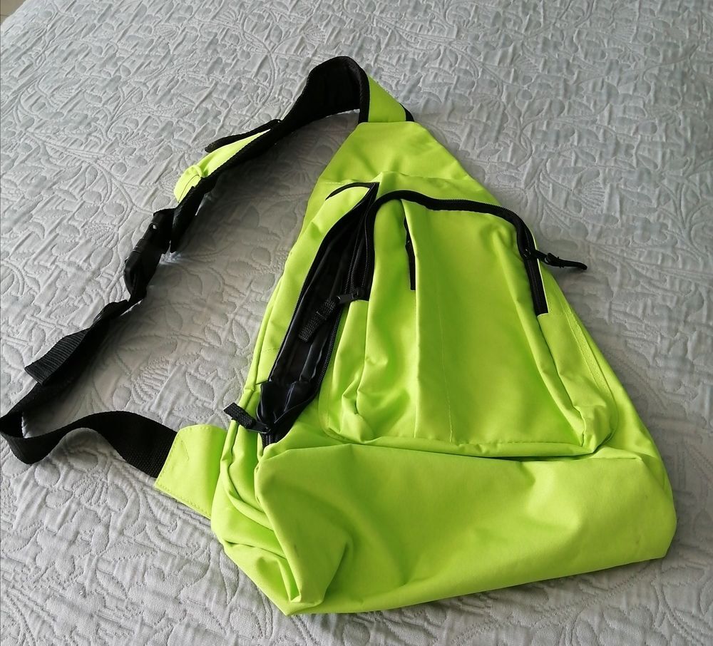 SAC &Agrave; DOS VERT FLUO NEUF Cuisine