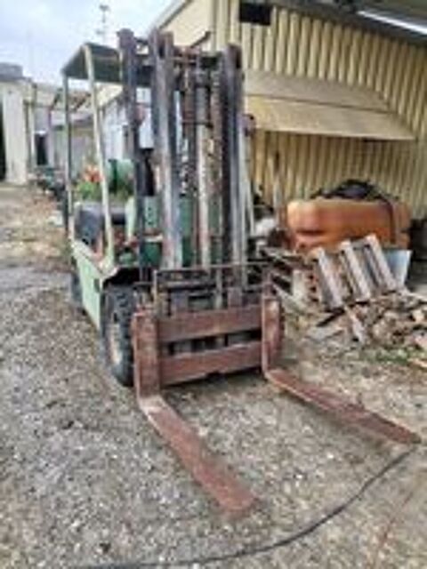   Sur 68000- Colmar, cède Chariot Elévateur  5 Tonnes  