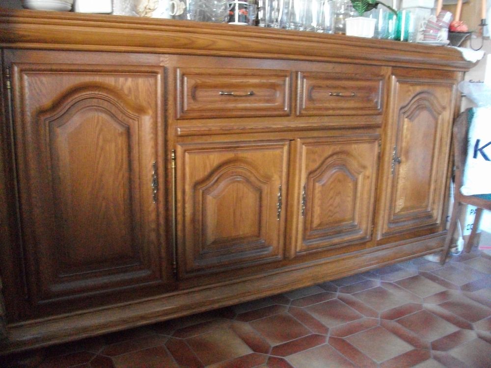 Buffet 4 portes + tiroirs en ch&ecirc;ne massif Meubles