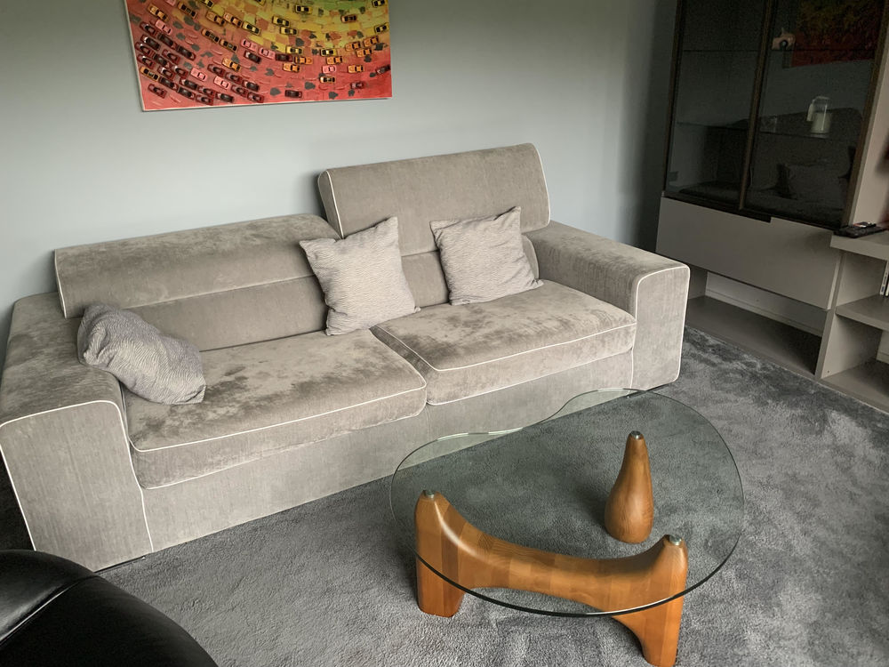 Canap&eacute; 3 places en tissu gris, design italien Meubles