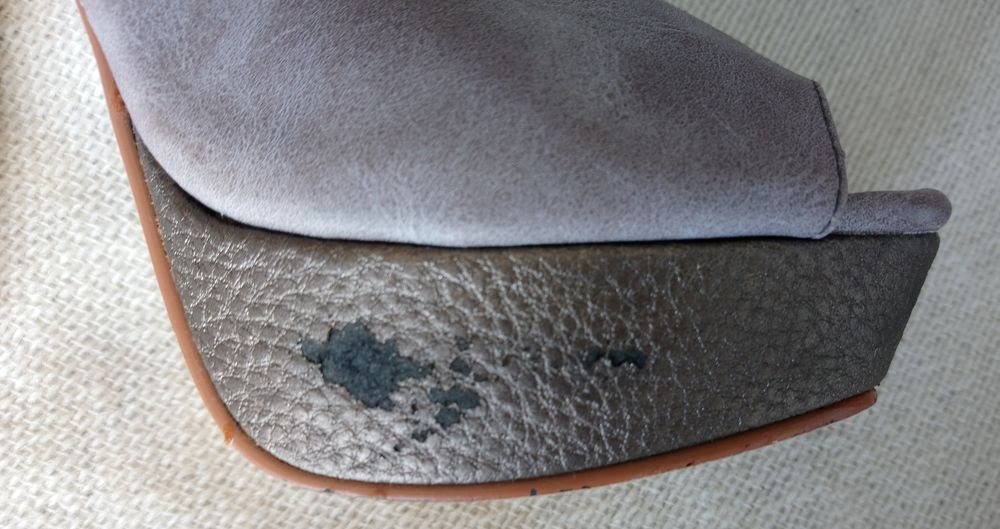 Chaussure LIMITED EDITION beige Chaussures