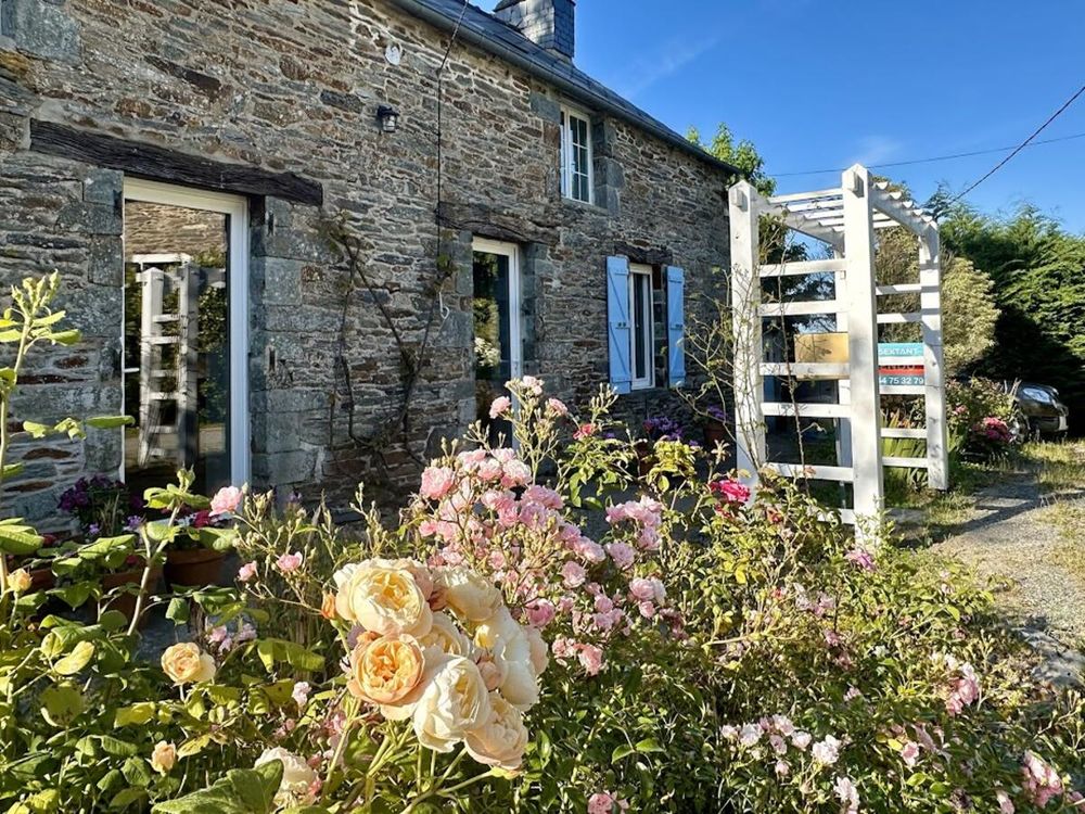 Maison 8 pièces 222 m² · à Sixt-sur-Aff · 222 m² · 329 175 €