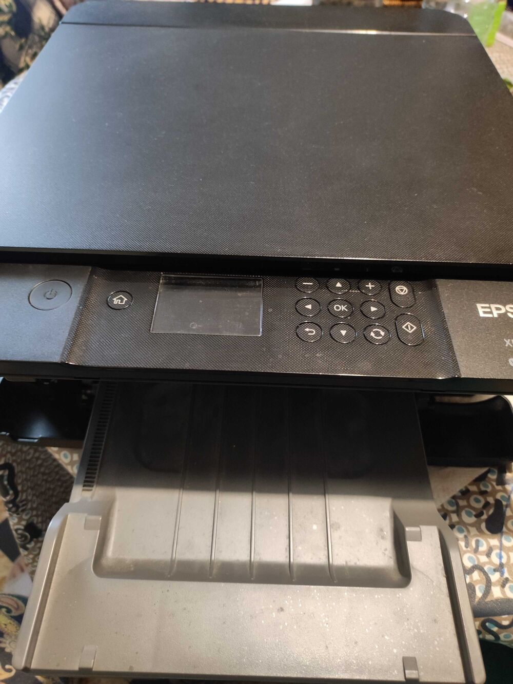 Imprimante Epson XP6100 . tr&egrave;s bon &eacute;tat g&eacute;n&eacute;ral. Matériel informatique