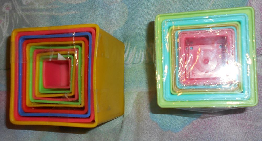 lot 3 jeux enfants (cubes et picots...) Jeux / jouets
