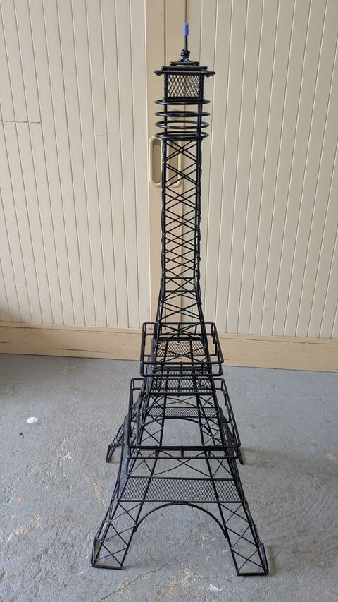 Tour Eiffel en métal 35 Quimper (29)