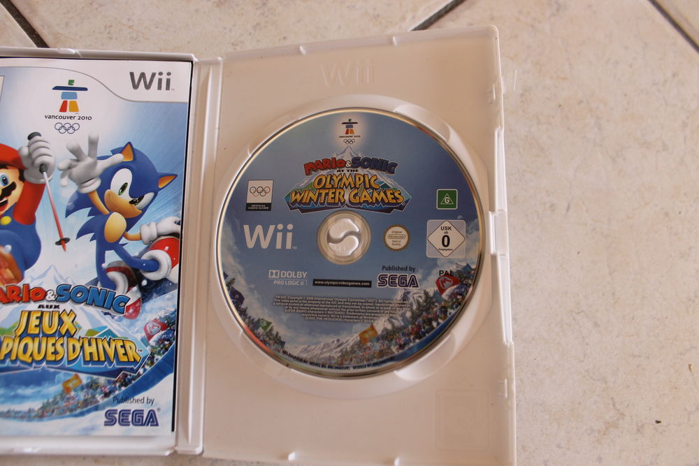 Jeu de WII Mario et sonic aux jeux d'hiver Consoles et jeux vidos