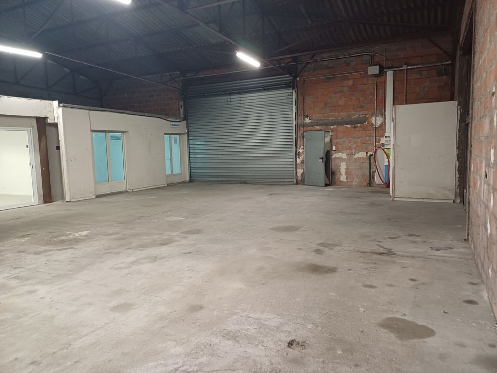 Location Autre Entrepôt d'affaires de 370m² environ la ville aux dames La ville-aux-dames