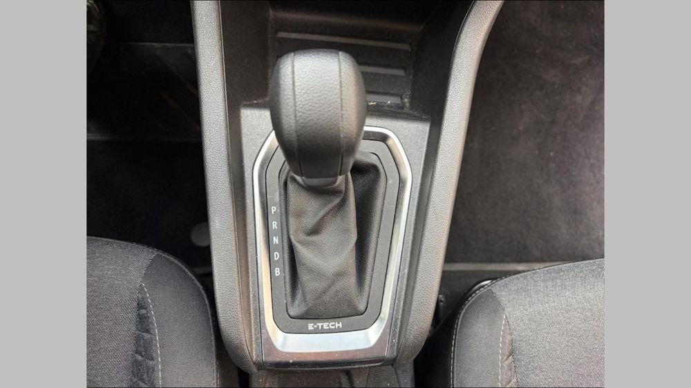 Clio V Clio E-Tech 140 - 21N Business 2022 occasion 92120 Montrouge