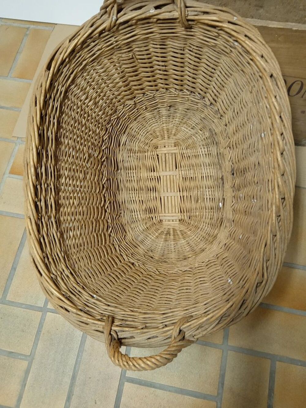 CORBEILLE EN OSIER Décoration