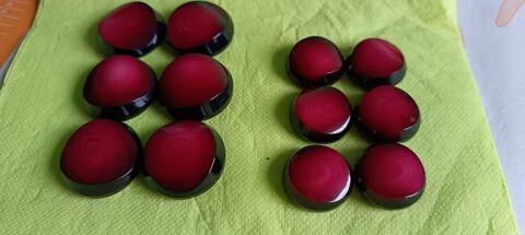Lot de 12 boutons couture ?il  de chat  Violine  N�40 25 Thonon-les-Bains (74)