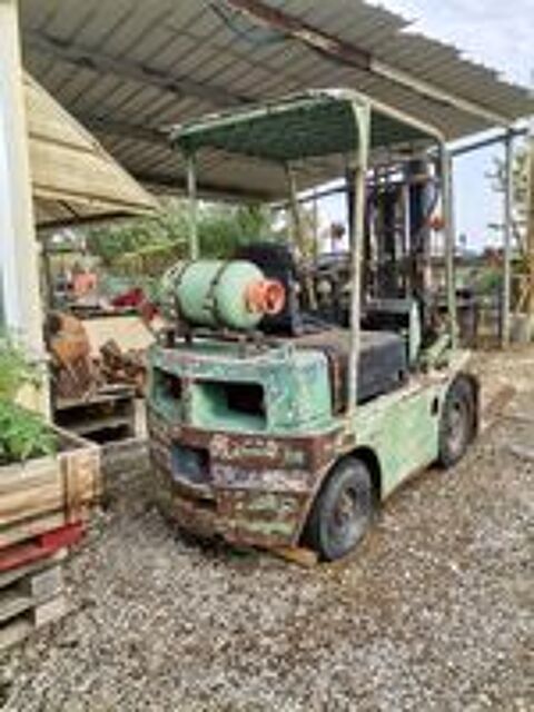   Sur 68000- Colmar, cède Chariot Elévateur  5 Tonnes  