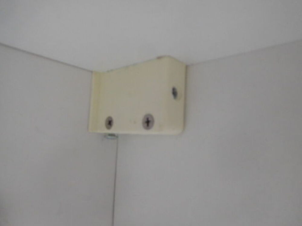  meuble de cuisine blanc mat, en tr&egrave;s bon &eacute;tat Meubles