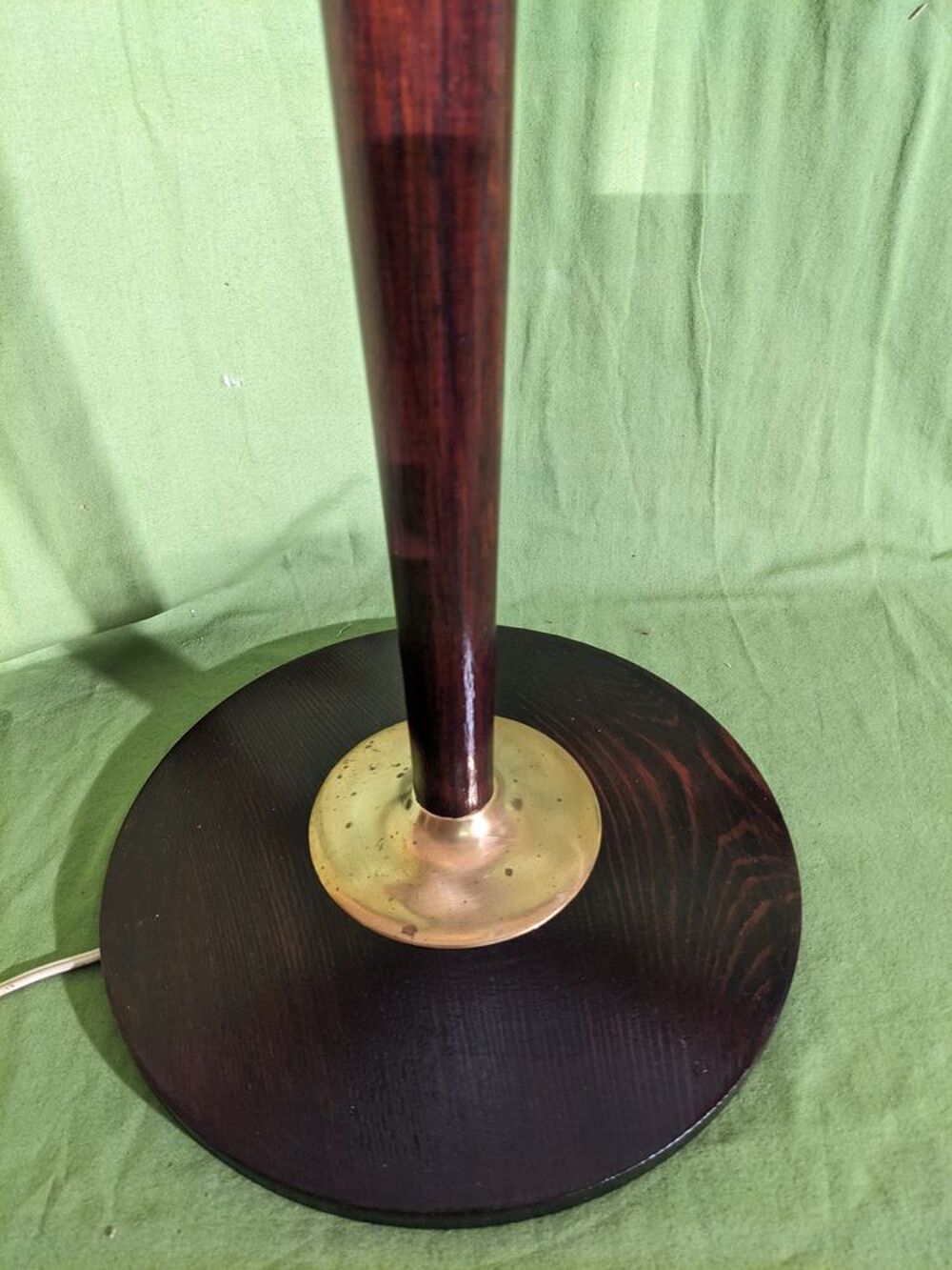 Lampe art deco style MAZDA ou autre couleur acajou en tr&egrave;s b Décoration
