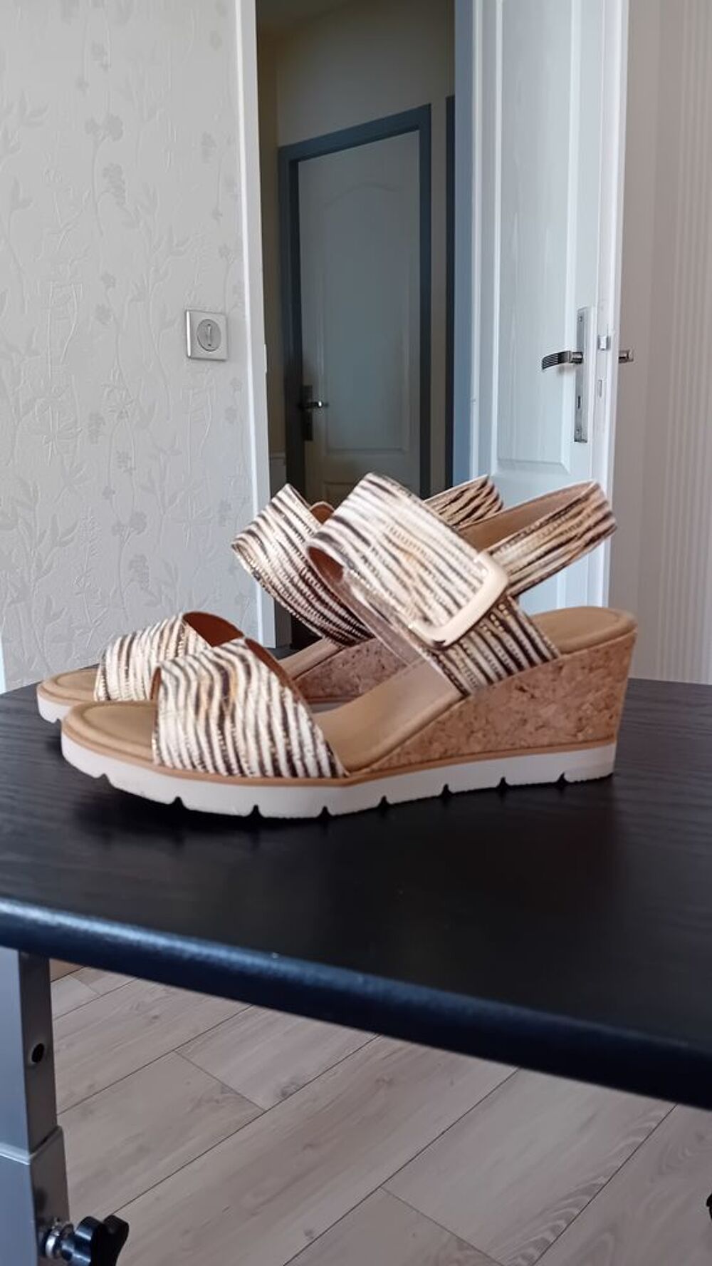 SANDALES TOUT CUIR MARQUE GABOR Chaussures