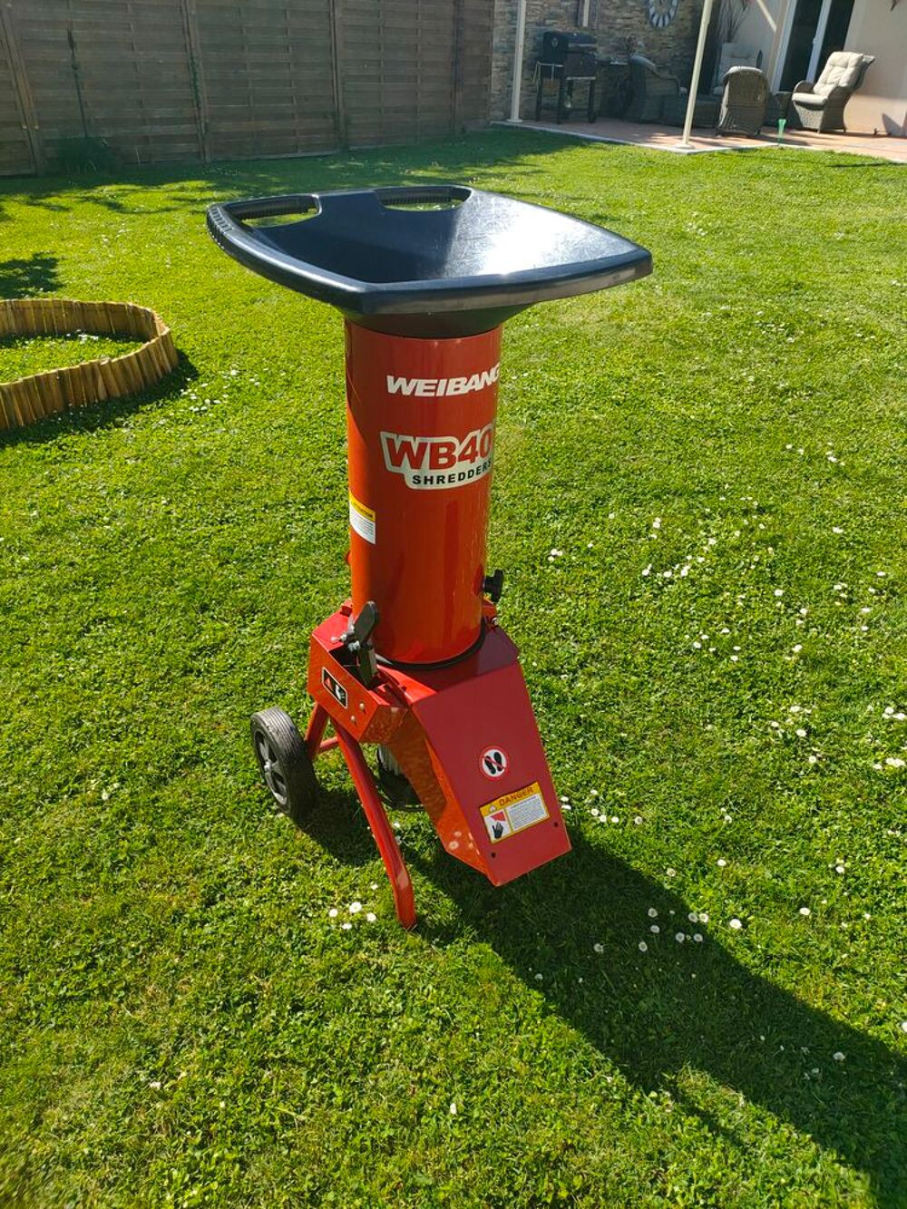 Broyeur de branches &eacute;lectrique WEINBANG Jardin
