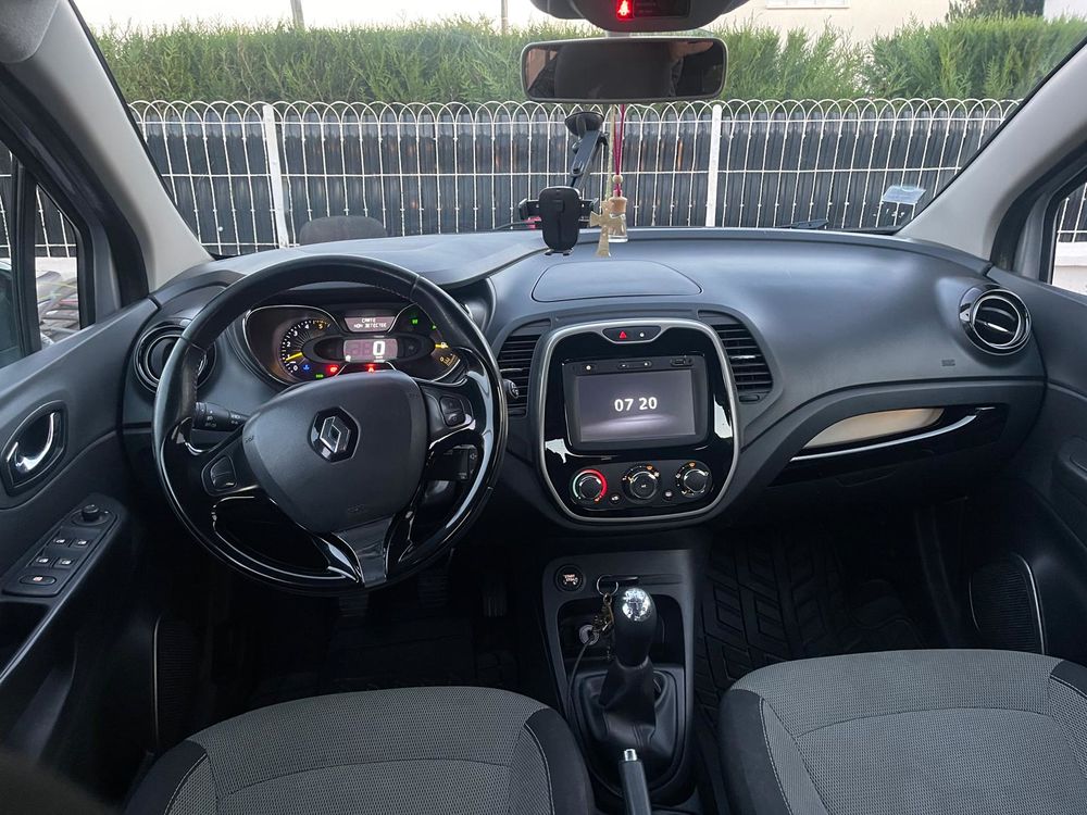 Captur dCi 90 Energy Business 2015 occasion 01000 Bourg-en-Bresse