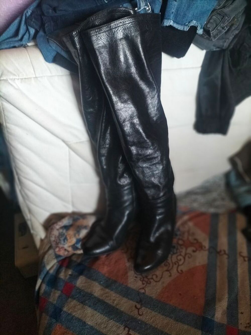 Bottes cuir v&eacute;ritable Italie pointure 39 tr&egrave;s bon &eacute;tat Chaussures