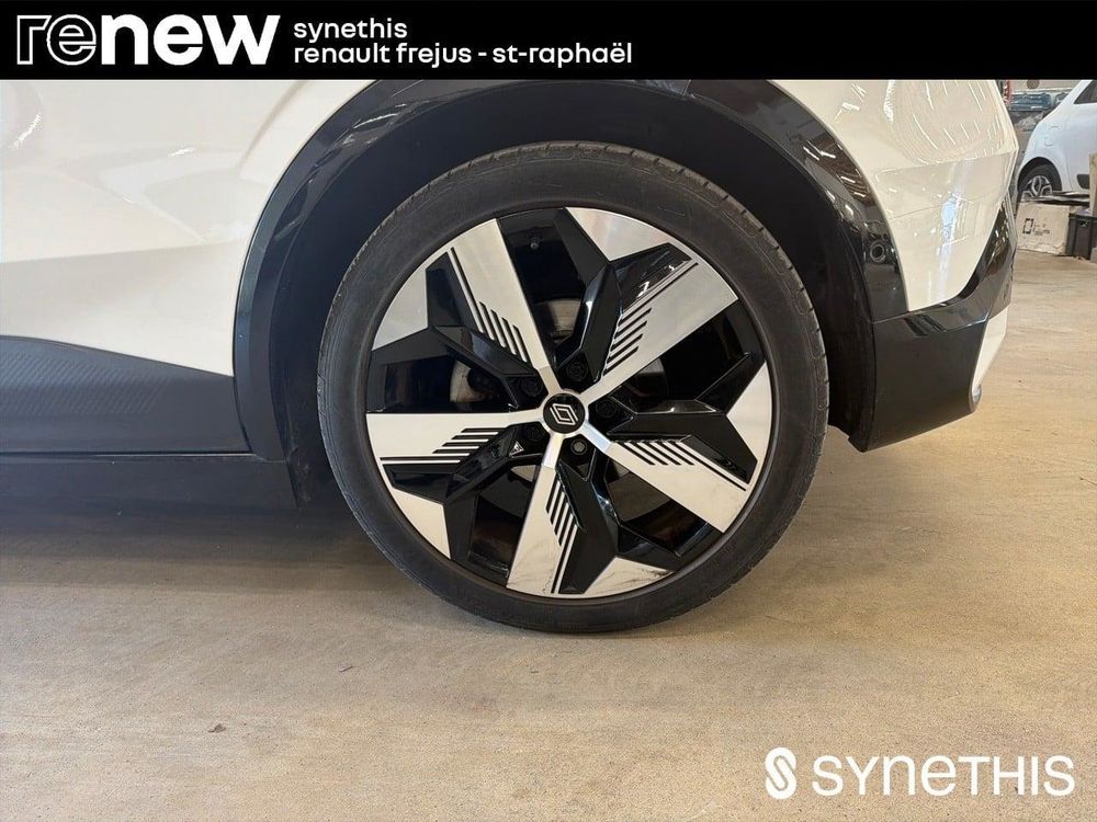 M&eacute;gane Megane E-Tech EV60 220 ch super charge Techno 2023 occasion 83600 Fr&eacute;jus