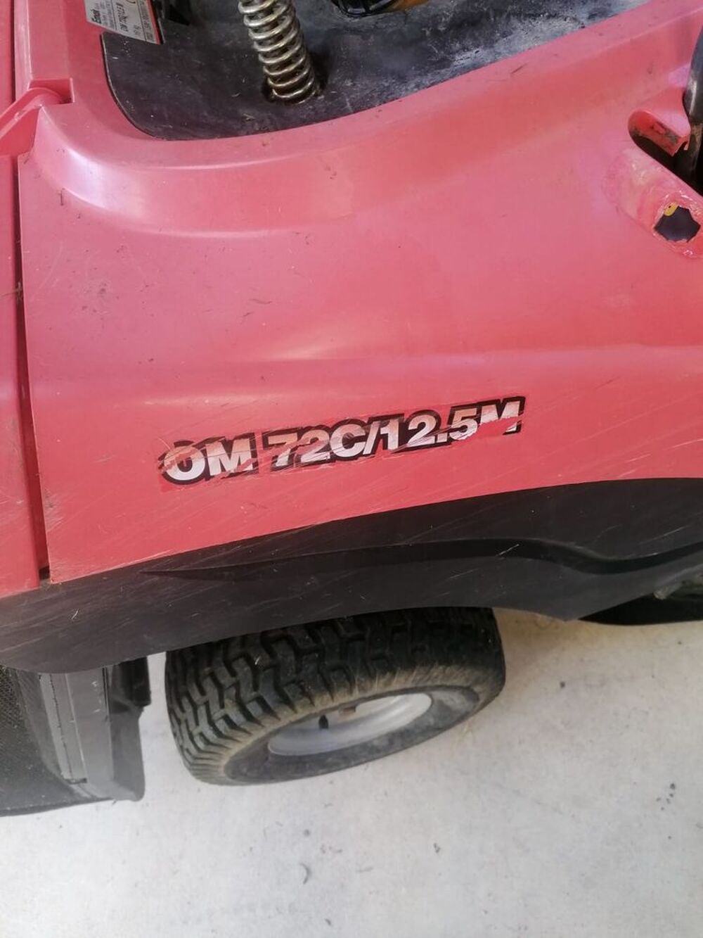 Tondeuse autoport&eacute;e oleomac Jardin