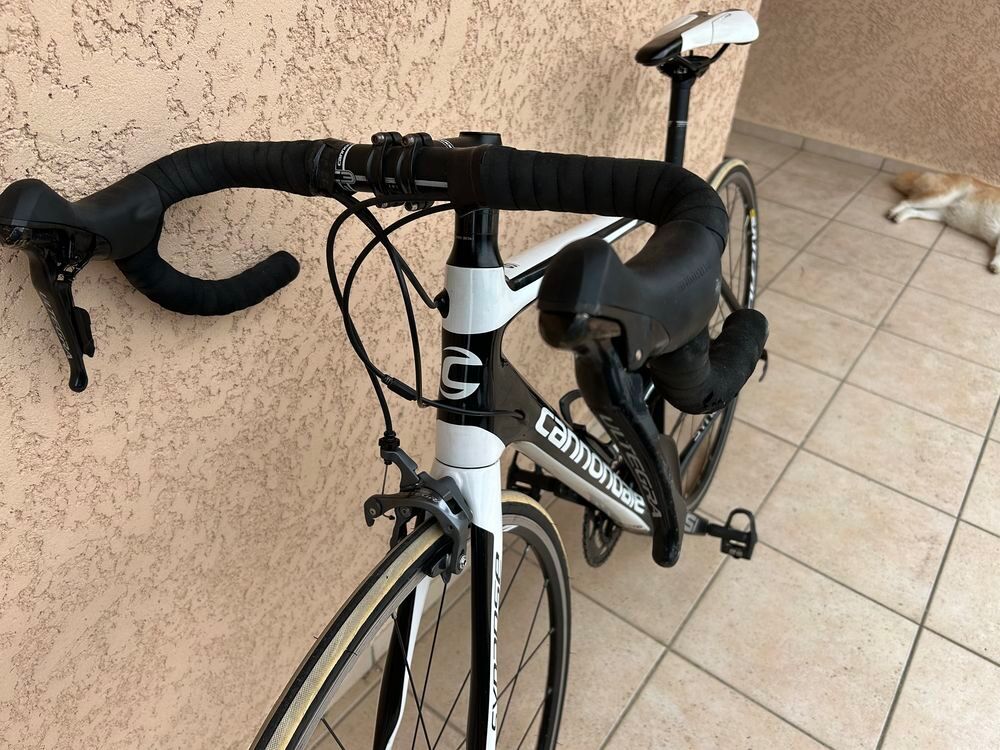 V&eacute;lo carbone Cannondale Synapse Vélos