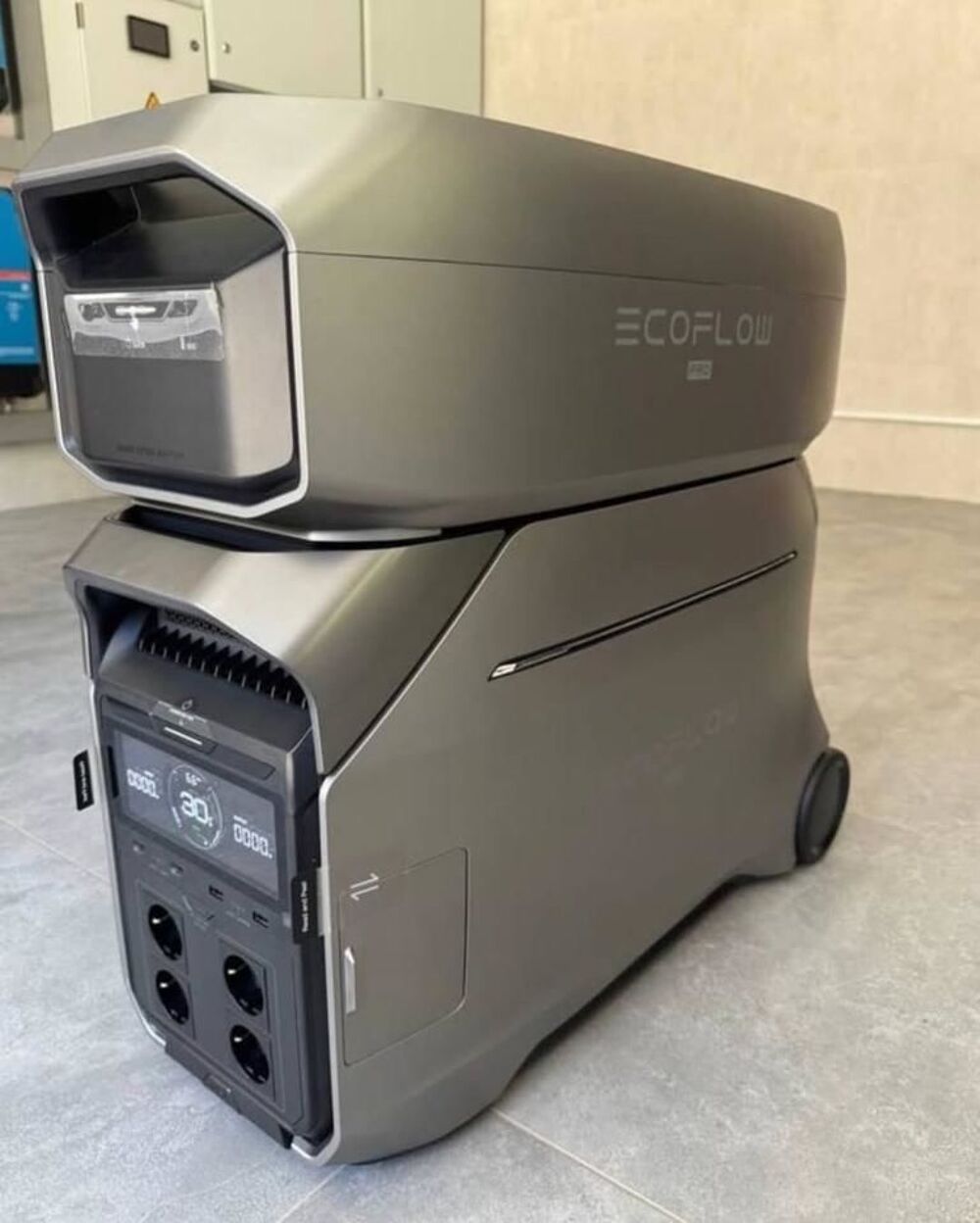 Centrale EcoFlow Delta Pro 3 + batterie suppl&eacute;mentaire Sports