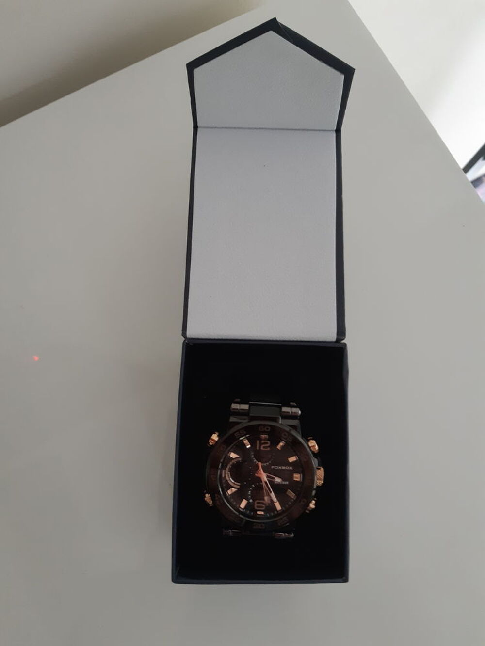 Montre homme - tbe - quasi neuve Bijoux et montres