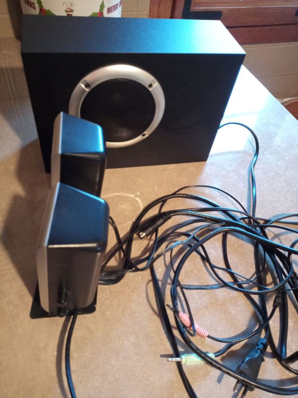 Logitech S200 30 watts 2,1 Matériel informatique