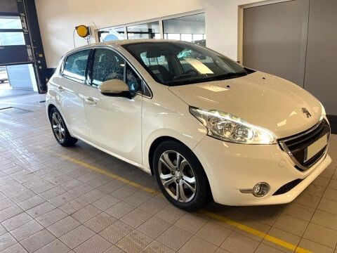 Peugeot 208 1.6 E-HDI FAP 92 4CV ALLURE 5P