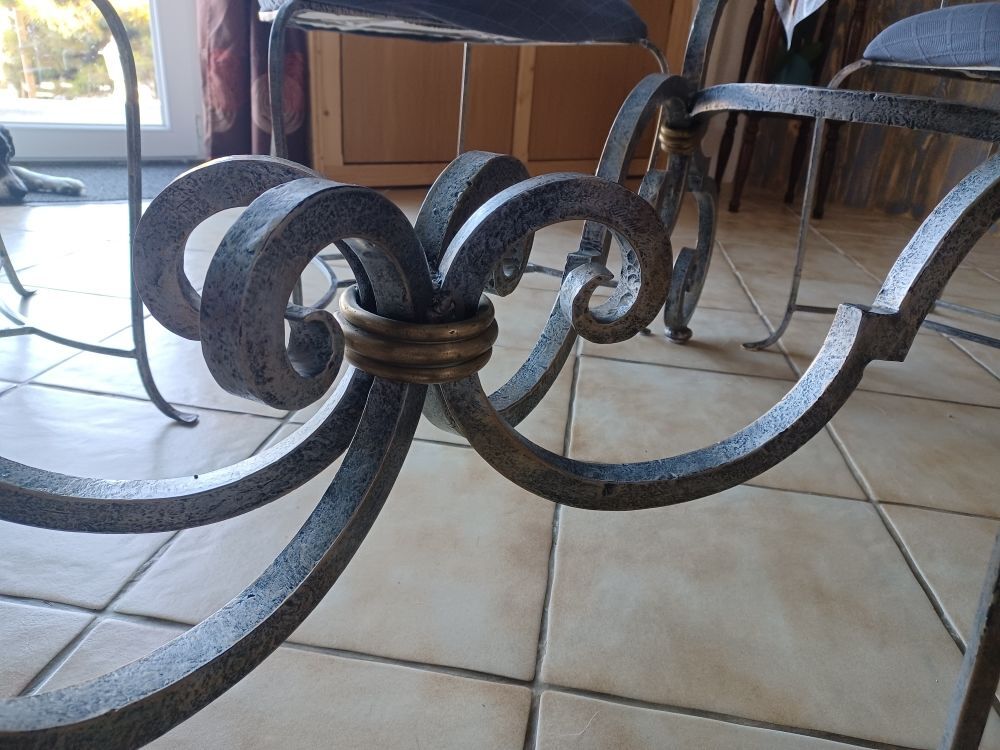 TABLE A MANGER Meubles