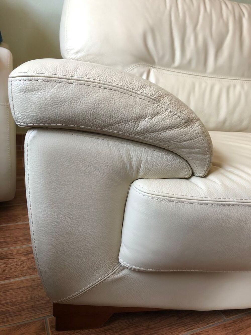 Canap&eacute; cuir vachette - fixe - couleur beige - 3 places Meubles