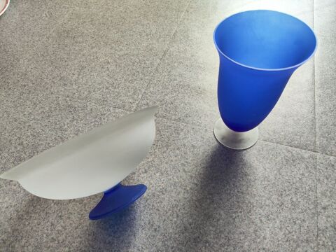 Lot vasque et vase verre sabl� transparent et bleu 20 Paris 12 (75)