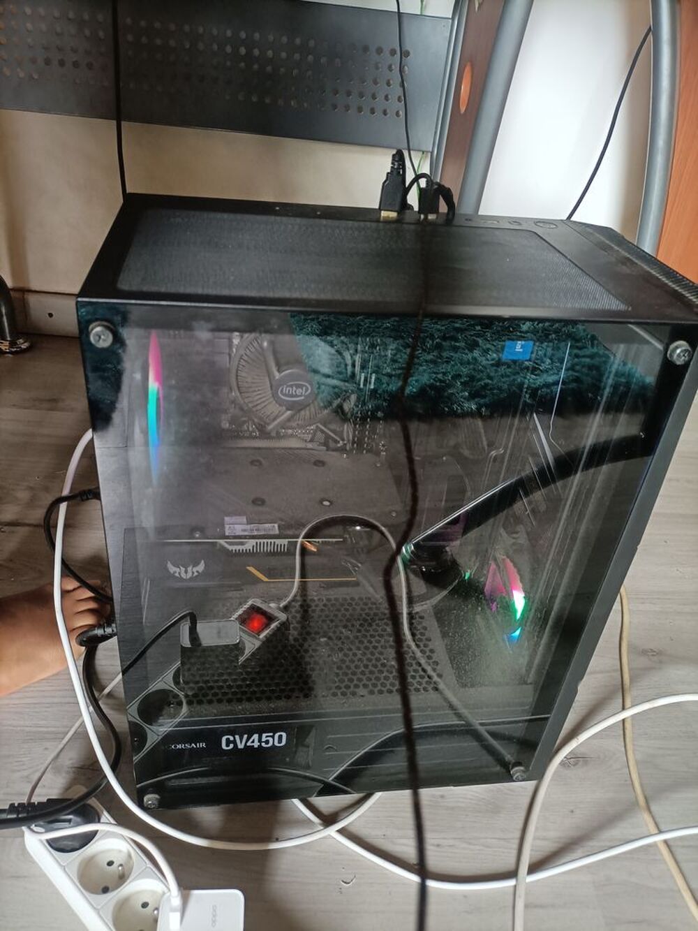 Ordinateur gaming + set up ( &eacute;cran, souris, clavier ) Matériel informatique
