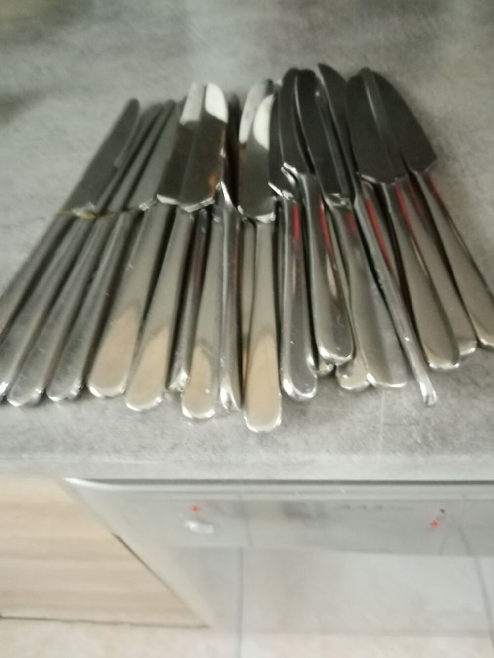 lot de 25 fourchettes et 25 couteaux Electroménager