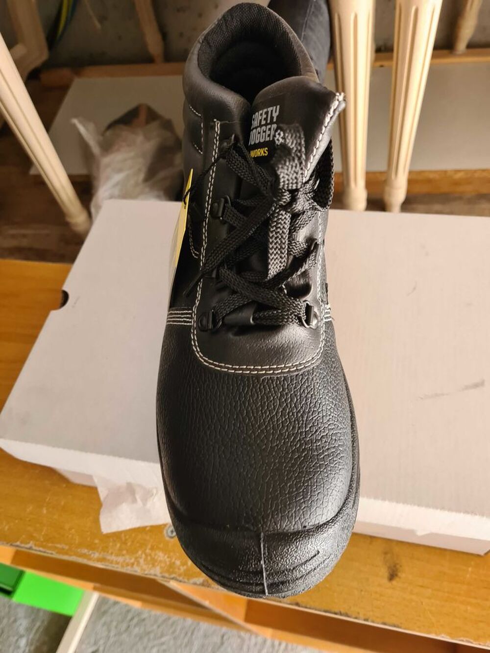 Chaussure de S&eacute;curit&eacute; neuf Taille46 Bricolage