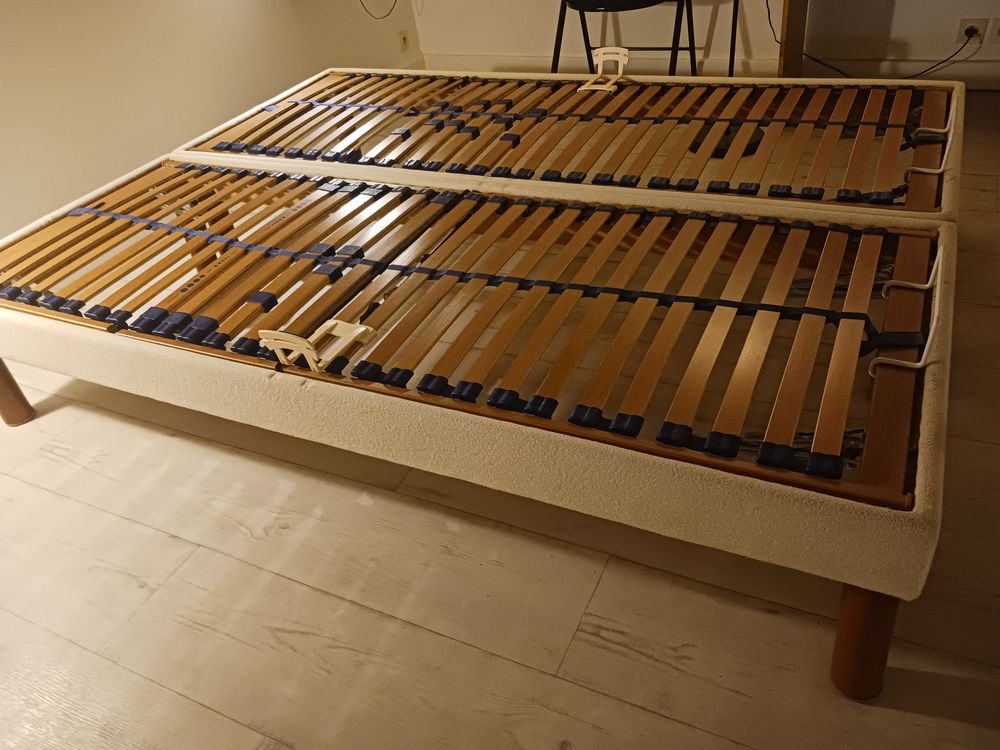 LIT DOUBLE RELAXATION 200 x 160 cm
Meubles