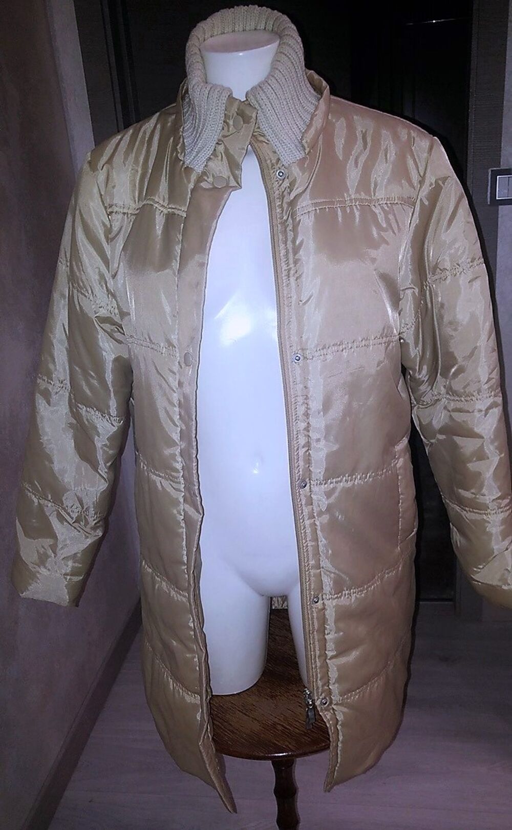 veste matelass&eacute; beige carla faustini Vtements