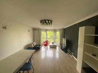  Appartement à louer 4 pièces 92 m²