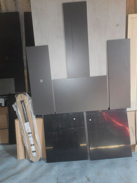 2 porte noir nf tablettes murale couleur gris faire prix  0 Saran (45)