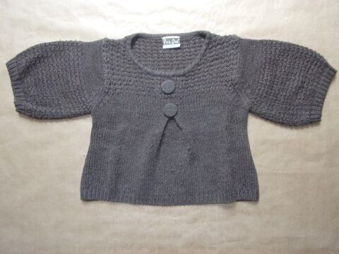 Pull en taille 4 ans 1 Montaigu-la-Brisette (50)