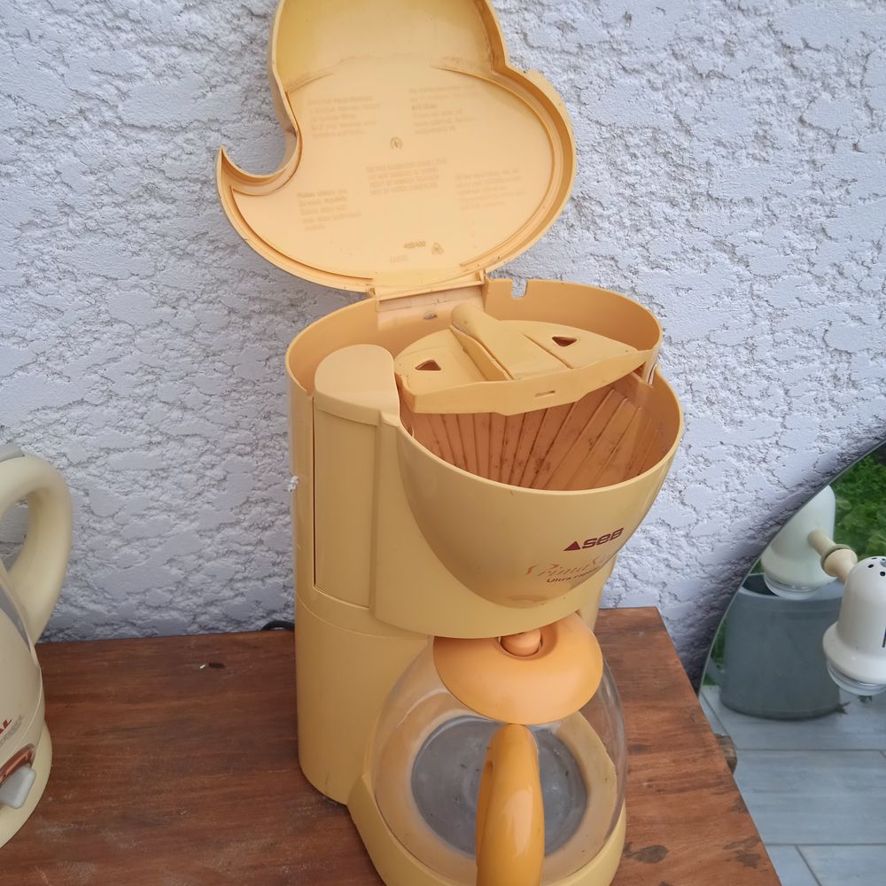 Cafeti&egrave;re Seb mod&egrave;le Prima Serra Jaune Electroménager