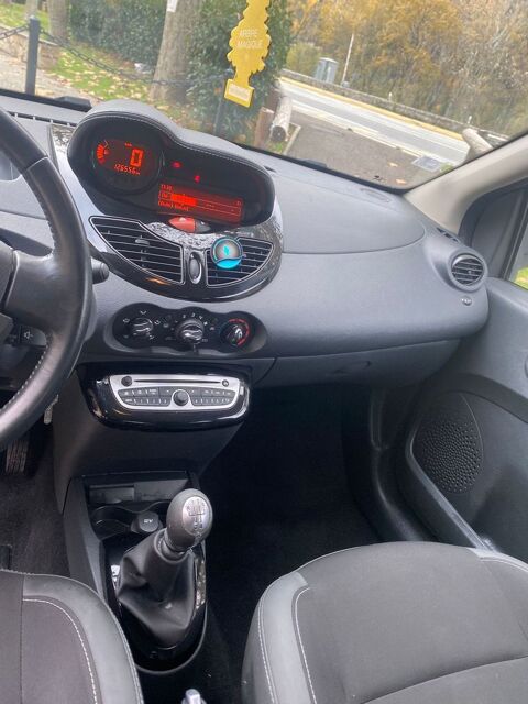 Renault Twingo II 1.2 16v 75 Dynamique Quickshift 2011 occasion La Roquette-sur-Var 06670