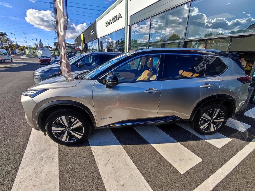X-Trail T33A TEKNA+ E-4ORCE 213CH 7 PLACES 2023 occasion 95350 Saint-Brice-sous-For&ecirc;t