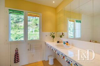  Maison � vendre 9 pi�ces 300 m�