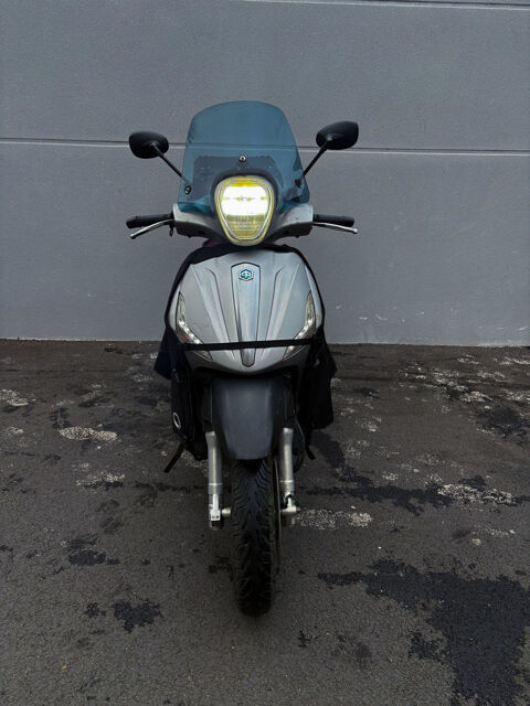 Scooter PIAGGIO 2017 occasion Nanterre 92000