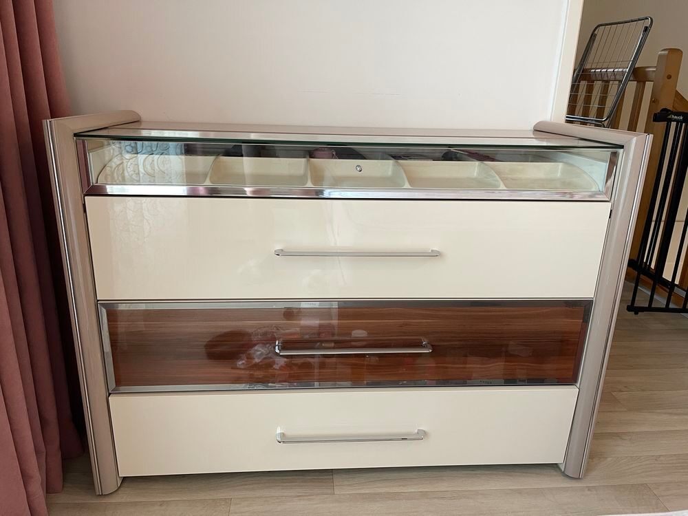 Commode avec miroir Meubles