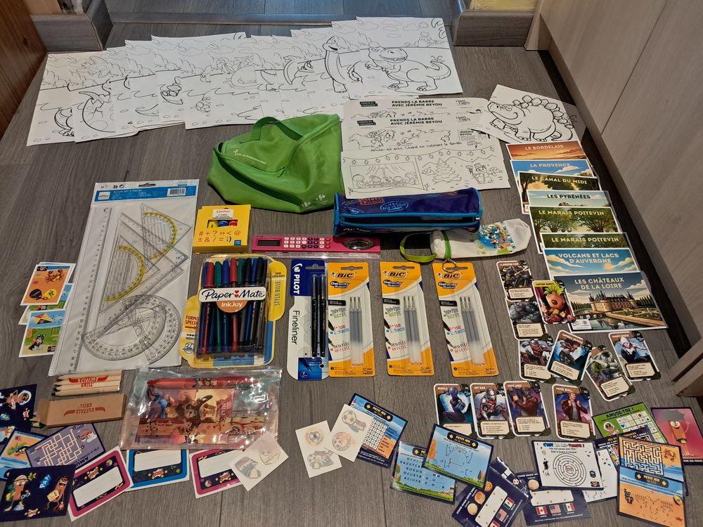 Gouache 9 bic 2 pilot neuf stylo 4 couleurs carnet trousse.. Jeux / jouets