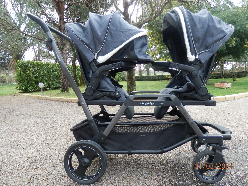 poussette jumeaux peg perego Puériculture