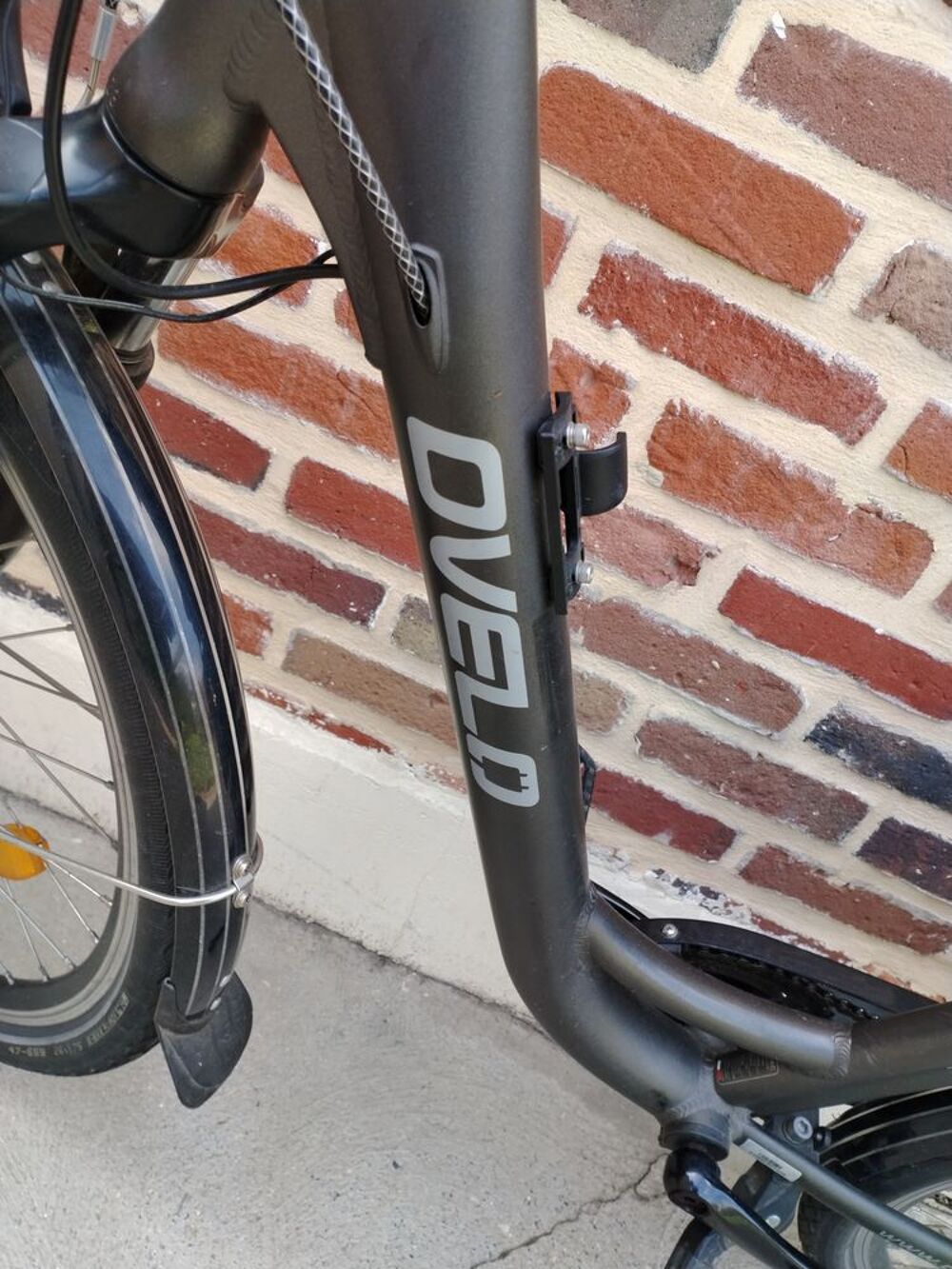 V&eacute;lo urbain &agrave; assistance &eacute;lectrique Sports
